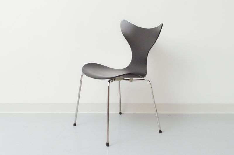 Fritz Hansen リリーチェア（エイトチェア）