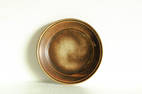 Porsgrund　Lava　プレート17.5ｃｍ【1703dk-noz64】