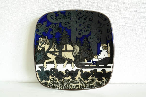 ARABIA　Kalevala　Raija Uosikkinen　イヤープレート1984<br/>【5-2038-noz11】