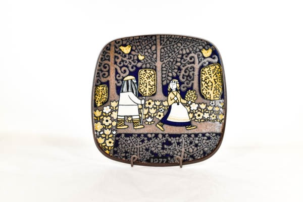 ARABIA Kalevala Raija Uosikkinen イヤープレート1977【5-2038-noz18】