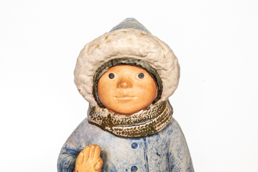 GUSTAVSBERG Lisa Larson SKULPTURER FOUR YEAR OLD 青いコートの子供