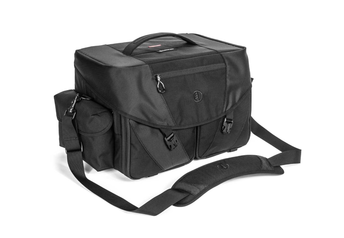 タムラック (tamrac) ショルダーバッグ Stratus ストラタス 15 大型 15L コーデュラナイロン使用 YKKジッパー採用 三脚取付可 アクセサリーポーチ付