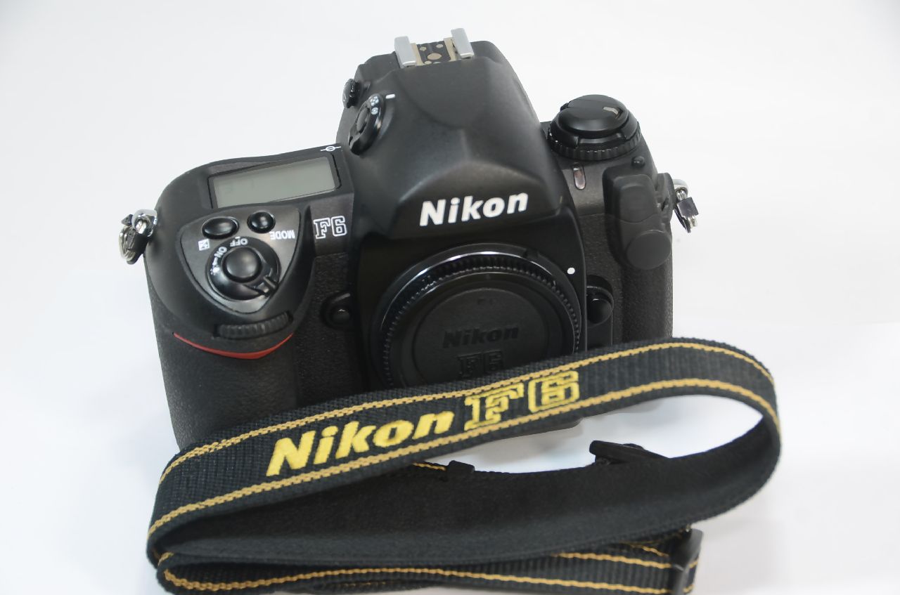 【再値引きしました】Nikon F6 ボディ 取扱説明書、ストラップ付 再値引きしました】Nikon F6 ボディ 取扱説明書、ストラップ付 【公式