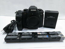 デジタル一眼レフカメラ] SIGMA SD1 Merrill ボディー バッテリー4本