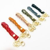栃木レザー　編みキーホルダー