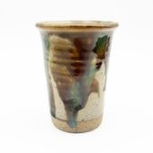 キマノ陶器　ビアカップ　緑×茶ベース