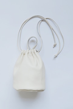 【新品】tandey ガーデンバッグ tandey bag | \ガーデンバッグ/ スクエア型の小ぶりなバッグです