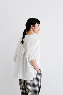 30%OFF】オオカミとフクロウ オオカミと小さな双葉のしずく