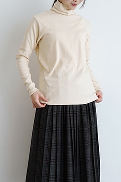オローネ スタンダードタートルネック | オローネ | TANDEY ONLINE STORE