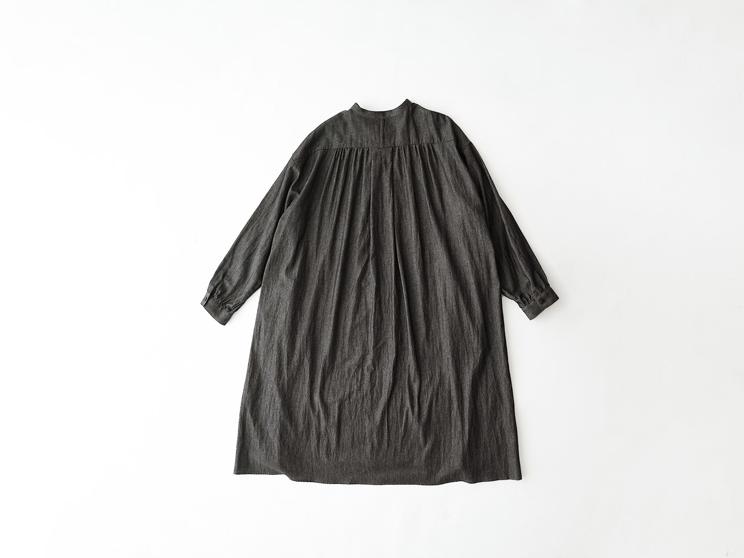 休日と詩 風まちロングシャツ | 休日と詩 | TANDEY ONLINE STORE