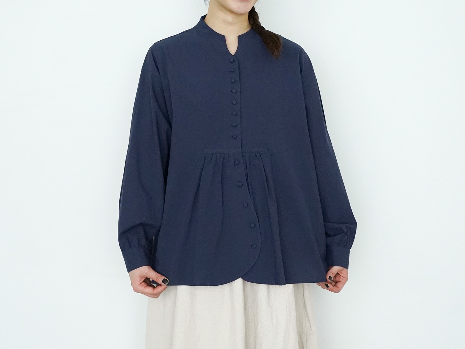 オオカミとフクロウ オオカミとはじまりの季節に“ブラウス” | オオカミ