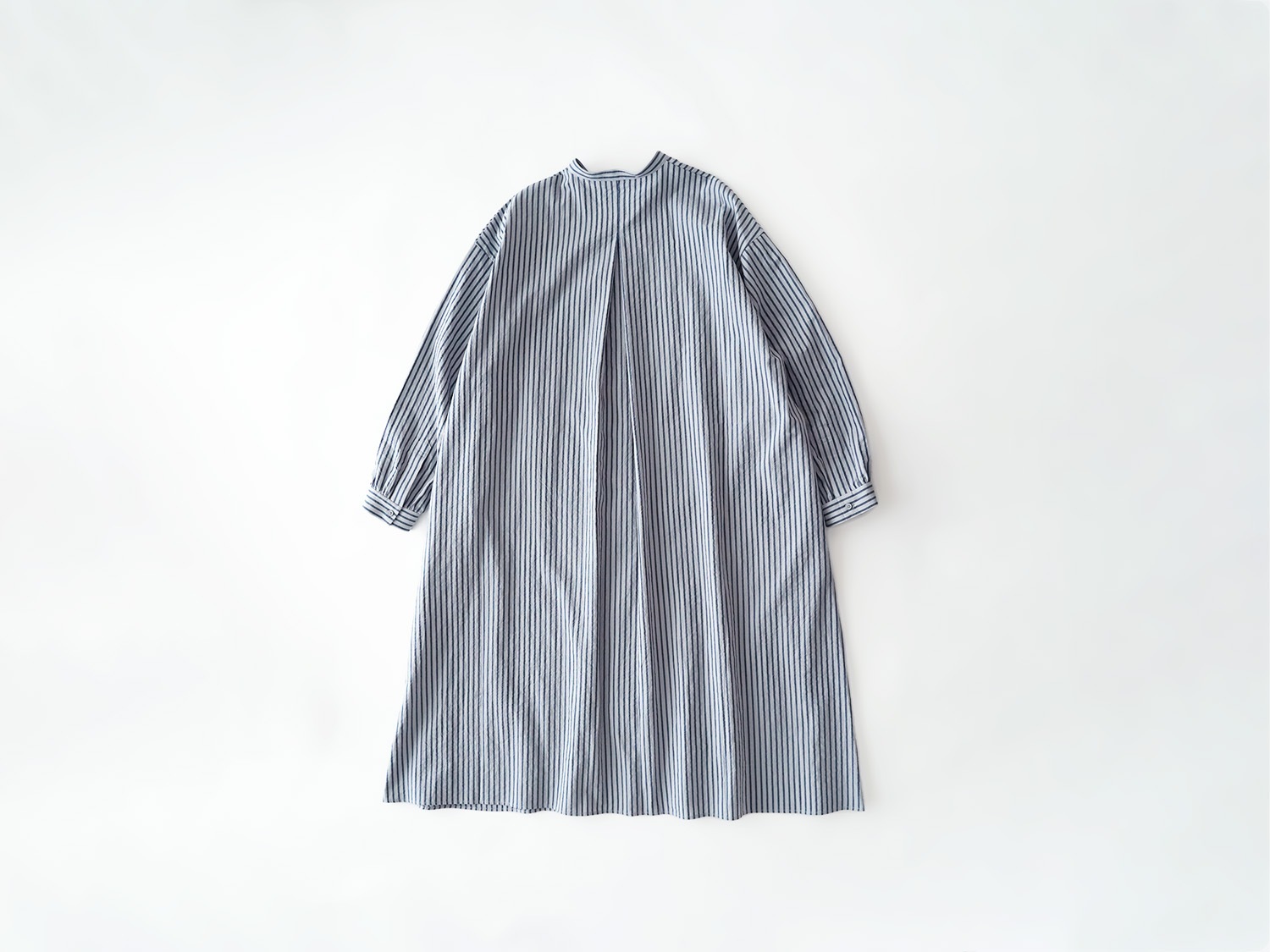 休日と詩　小さなポケットのロングシャツ 休日と詩 小さなポケットのロングシャツ | 休日と詩 | TANDEY ONLINE STORE