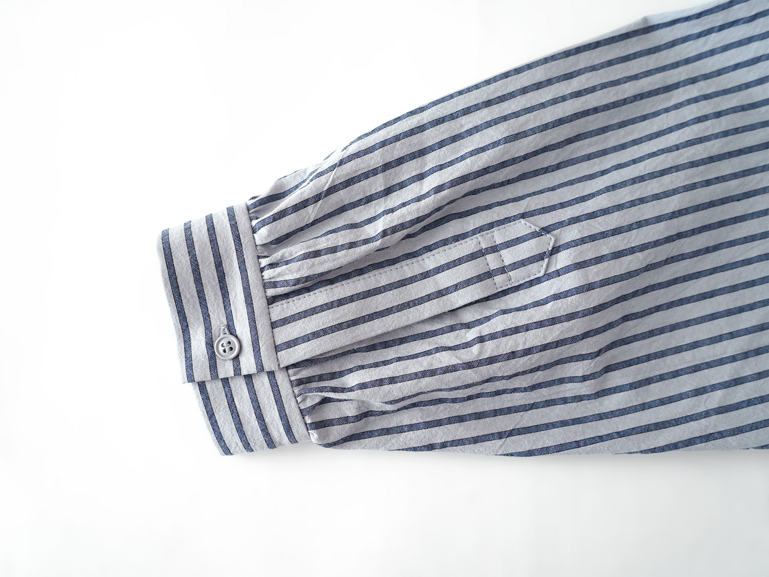 休日と詩 小さなポケットのロングシャツ | 休日と詩 | TANDEY ONLINE STORE