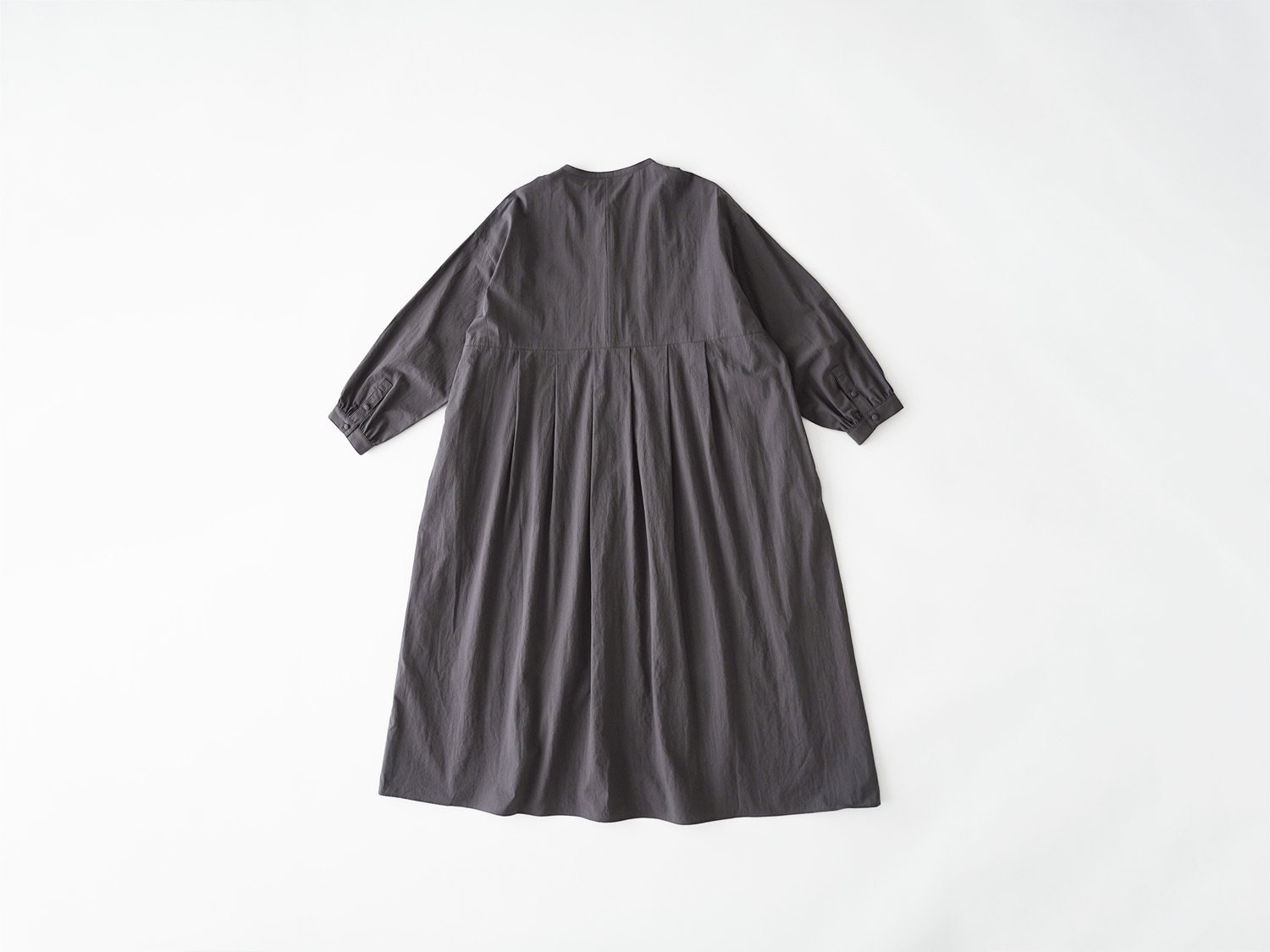 オオカミとフクロウ オオカミと今宵、月の丘で“ワンピース” | オオカミ