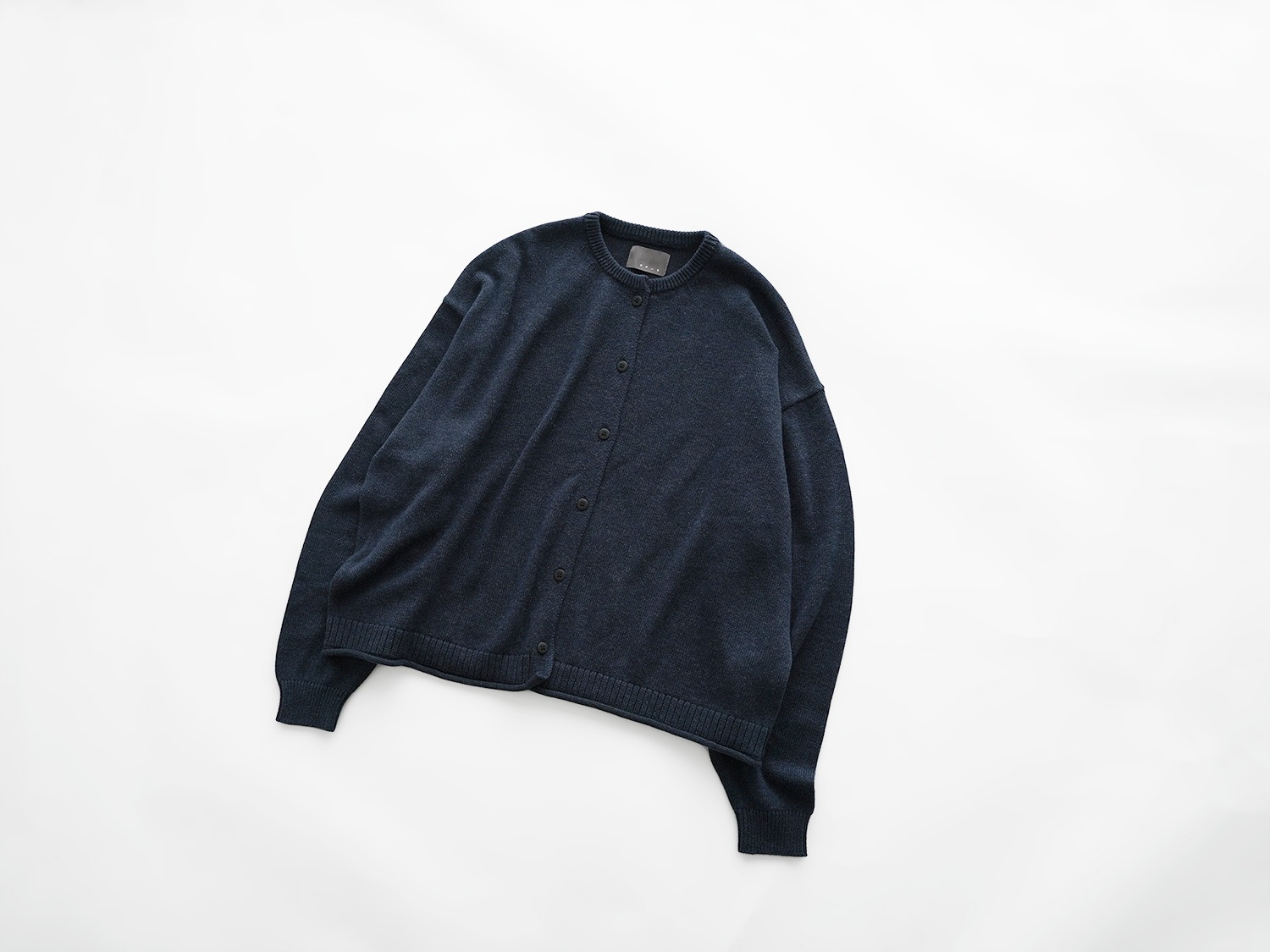 オローネ リーネルカーディガン | オローネ | TANDEY ONLINE STORE