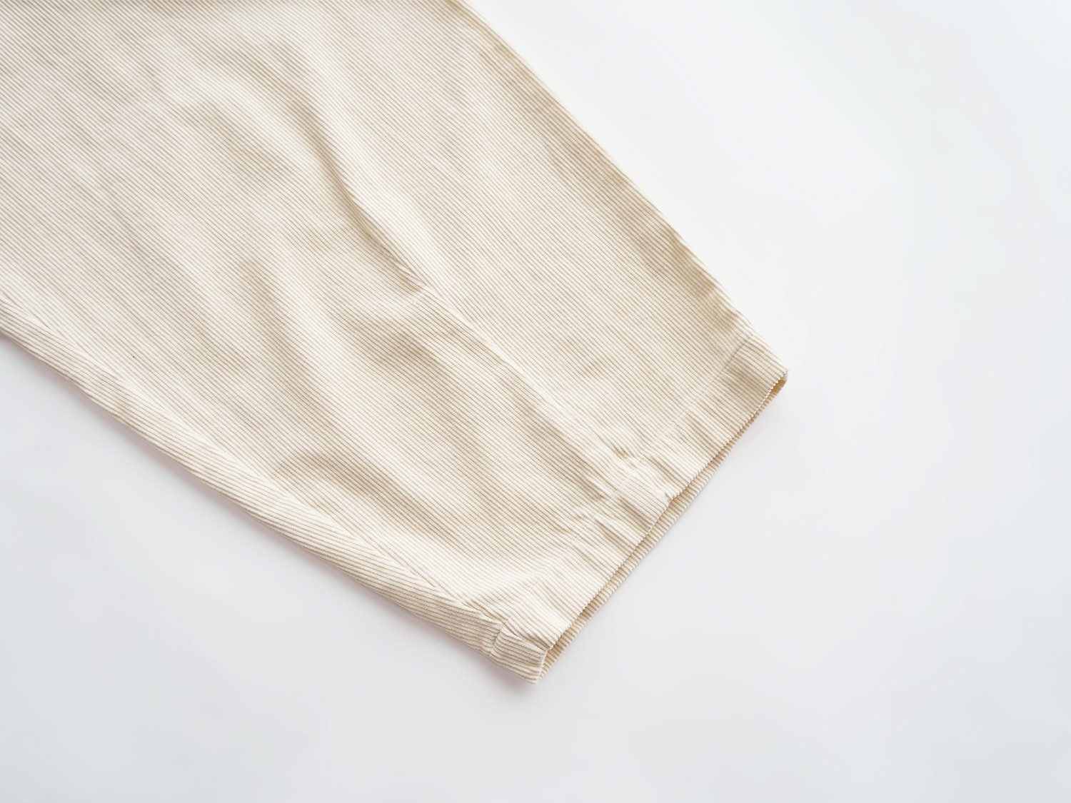 tandey 休日と詩　ニューボンボンパンツコーデュロイ　マロン 休日と詩 ニューボンボンパンツ“コーデュロイ” | 休日と詩