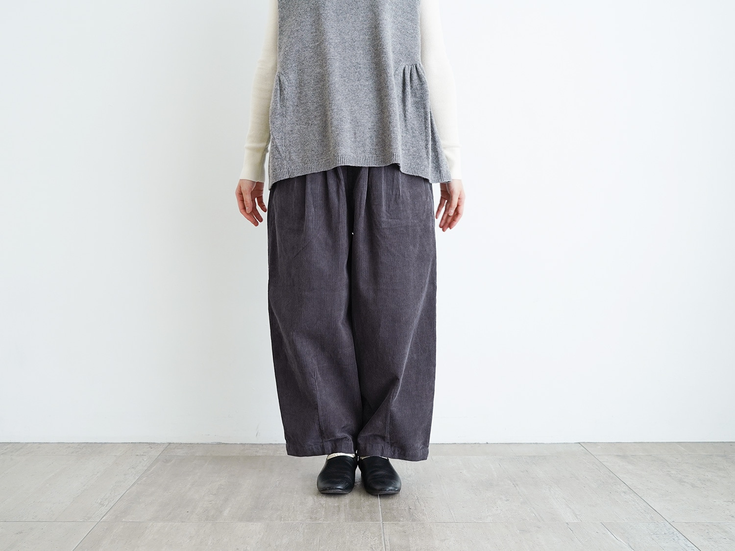 休日と詩 ニューボンボンパンツ“コーデュロイ” | 休日と詩