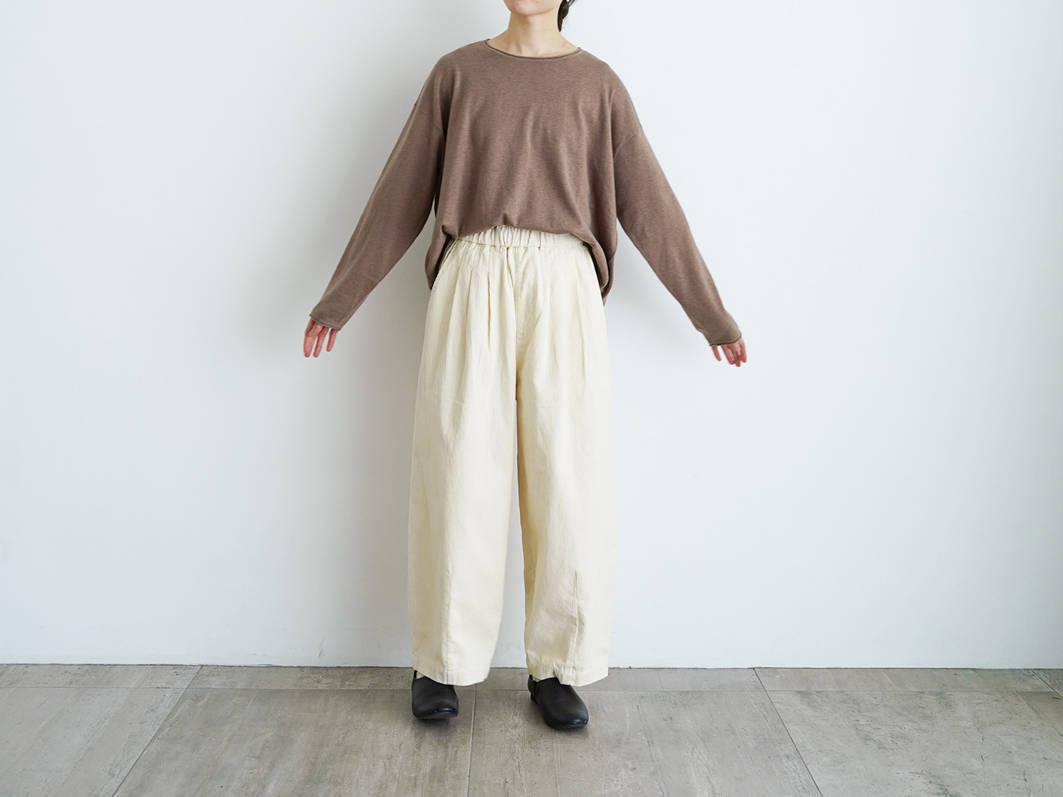 tandey 休日と詩　ニューボンボンパンツコーデュロイ　マロン 休日と詩 ニューボンボンパンツ“コーデュロイ” | 休日と詩