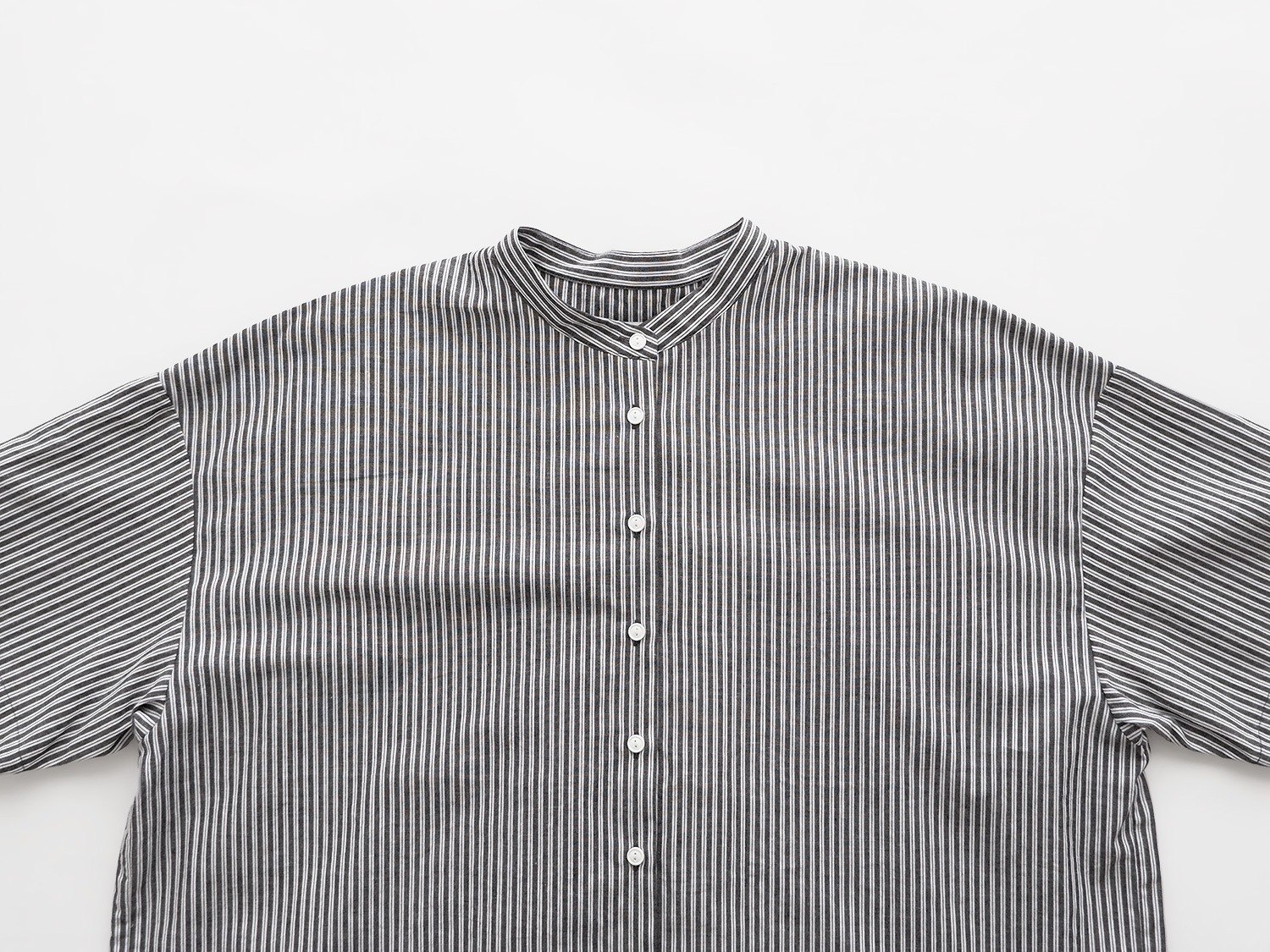 Tandey 休日と詩 『ピーナッツシャツ』ブラックストライプ 20%OFF】休日と詩 ピーナッツシャツ | 休日と詩 | TANDEY ONLINE