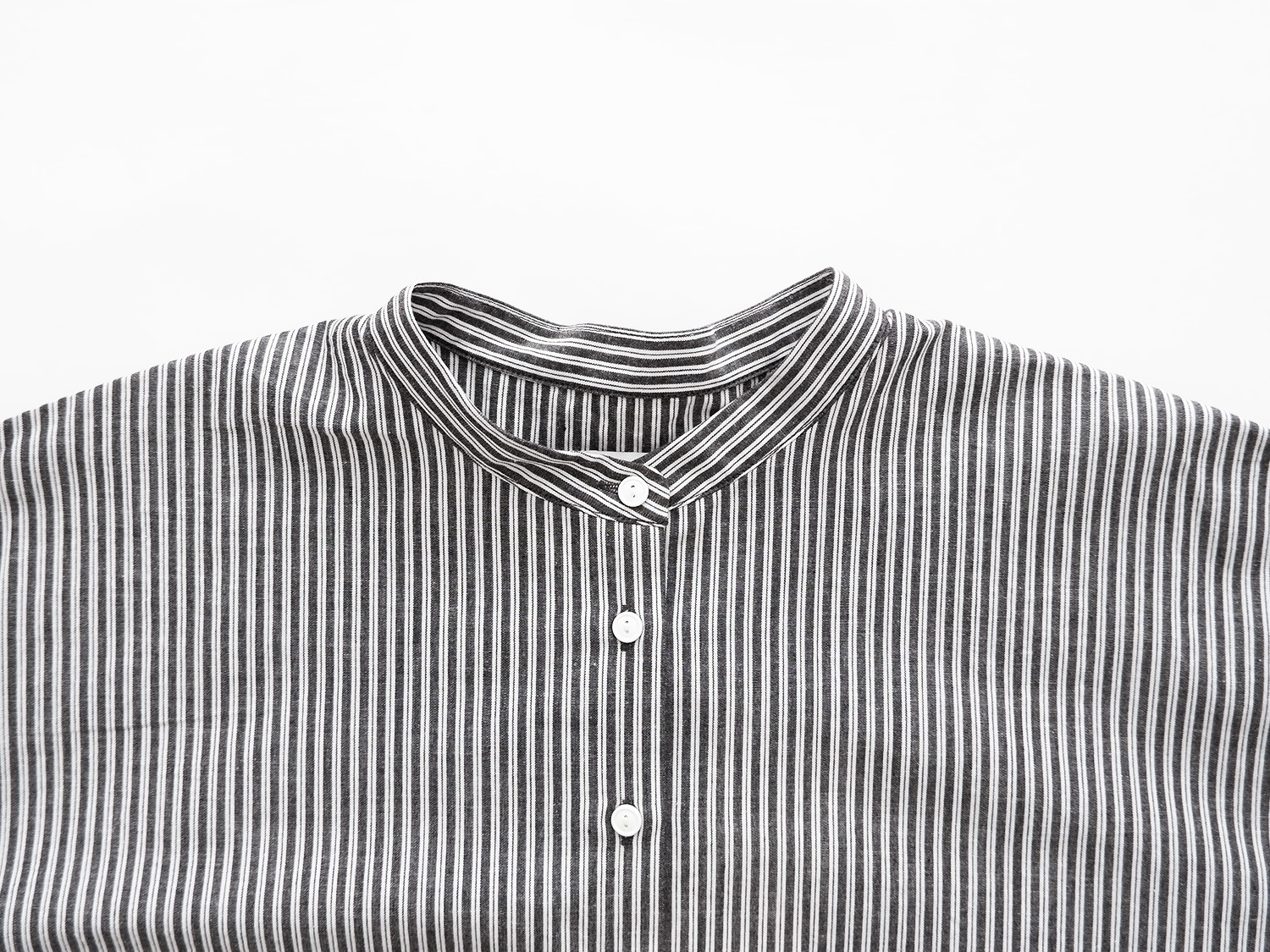 Tandey 休日と詩 『ピーナッツシャツ』ブラックストライプ 20%OFF】休日と詩 ピーナッツシャツ | 休日と詩 | TANDEY ONLINE