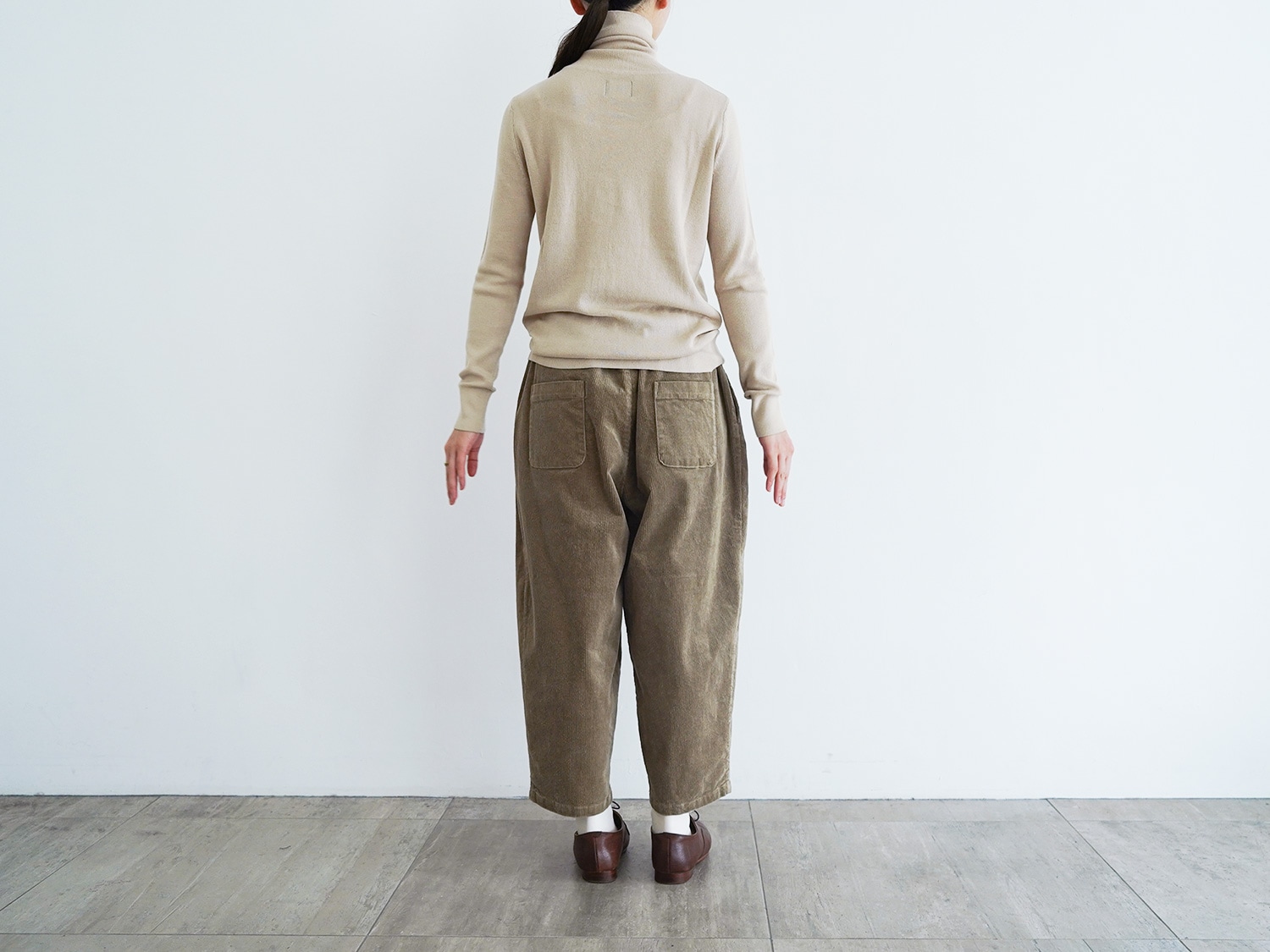 tandey シネマポロニット シネマポロニット| ……………….………………. 涼しげな透け感で、夏にも心地よく