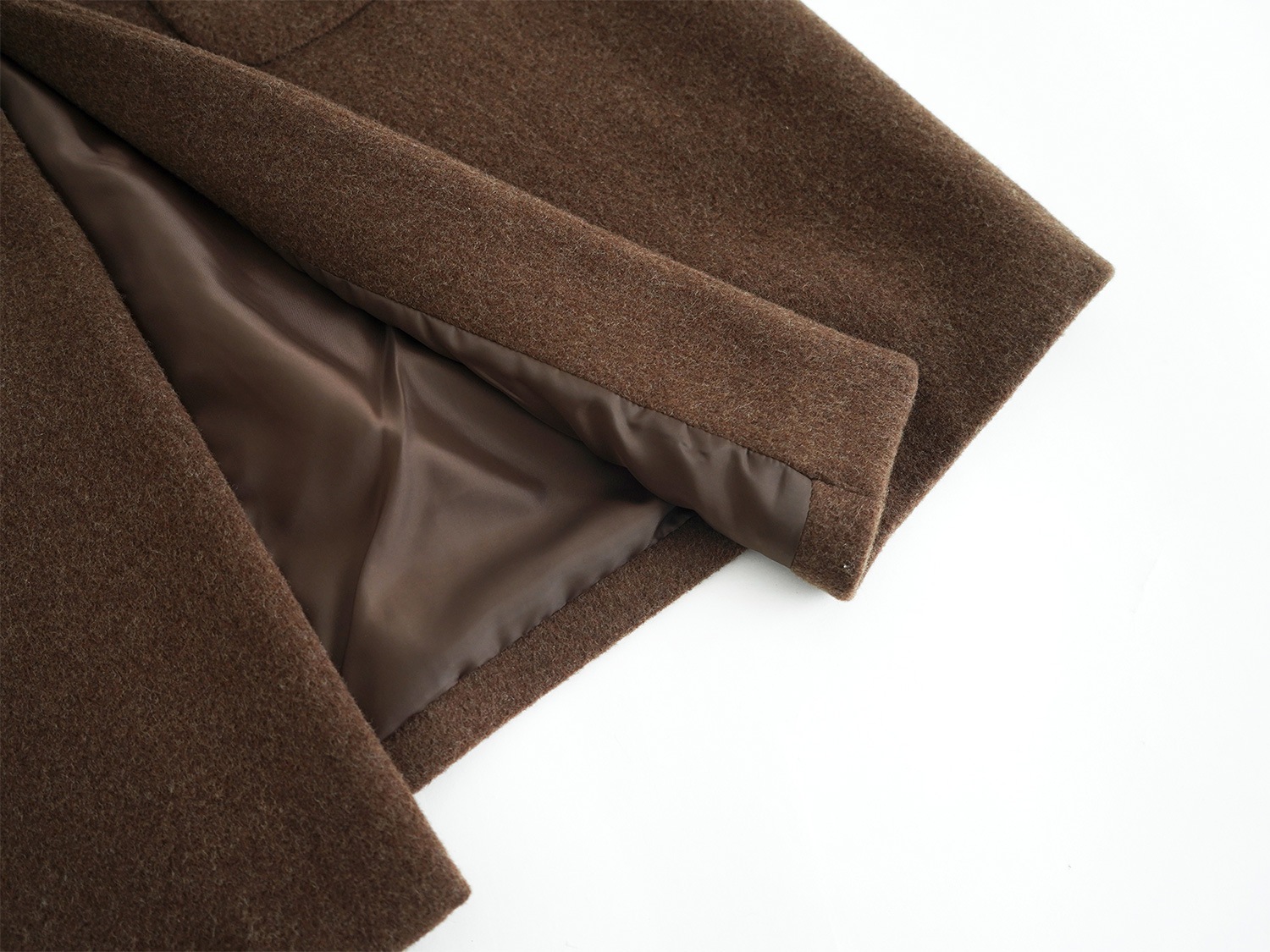 オオカミとフクロウ オオカミとシロクマのヴィーカ“ロング