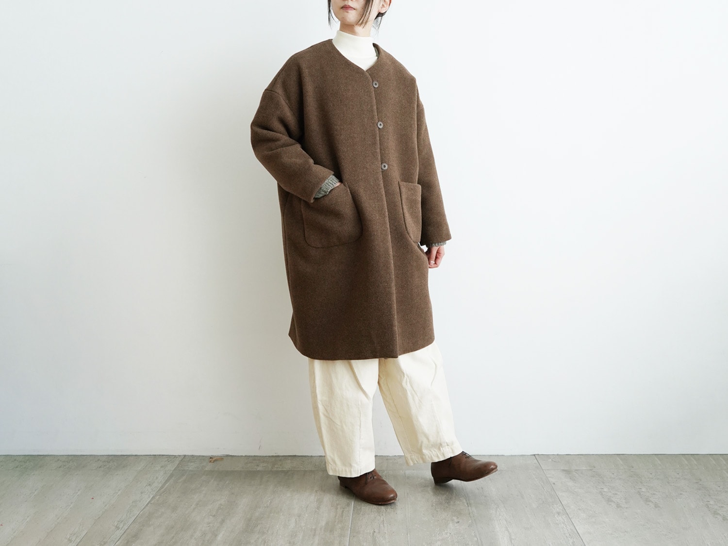 オオカミとフクロウ　ロングコート TANDEY オオカミとフクロウ *フクロウとアラカシのビューロコート