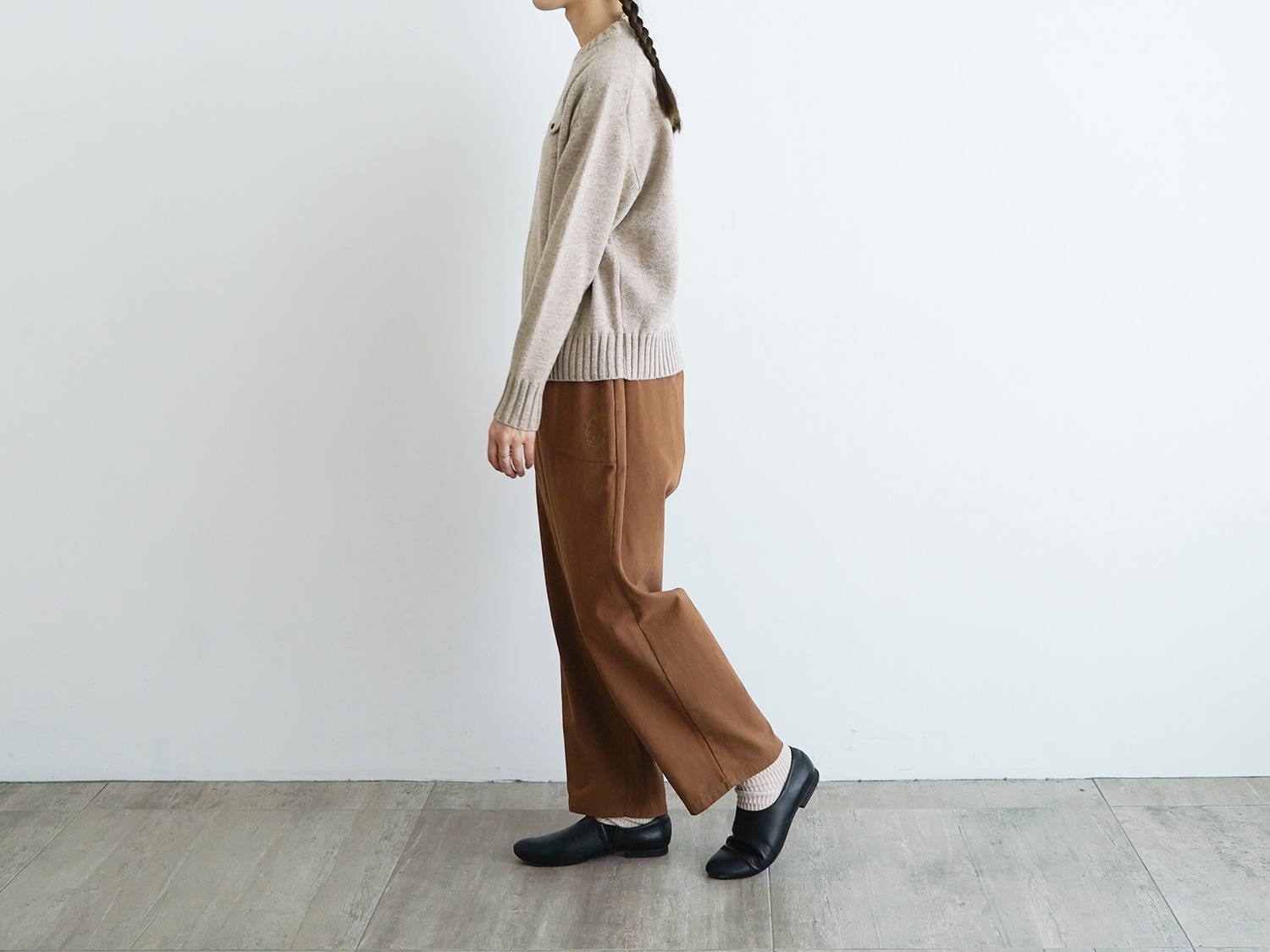 オオカミとフクロウ オオカミと手紙に添えたドライフラワー“とおし