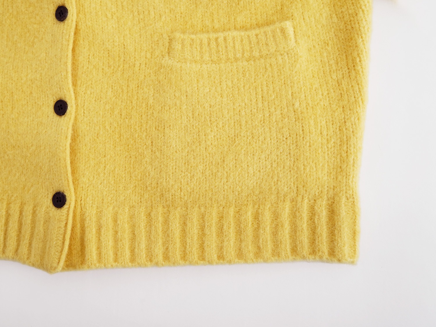 き*ー様 新品☆休日と詩☆休日のスモールポケット カーディガン☆イエロー セール】休日のスモールポケットカーディガン（カーディガン/ボレロ