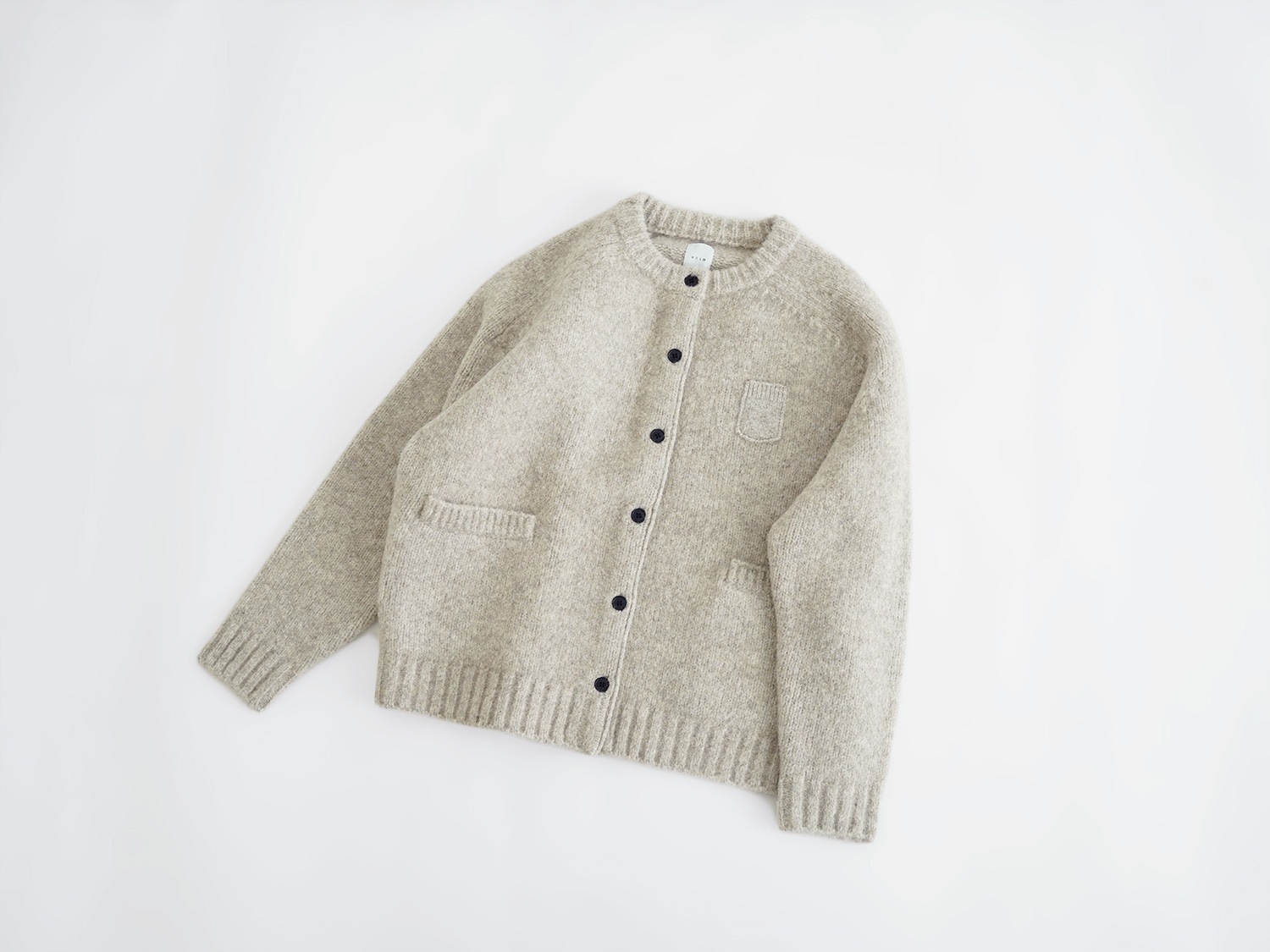 休日と詩　ウィークエンドカーディガン 10%OFF】休日と詩 休日のスモールポケットカーディガン | 休日と詩