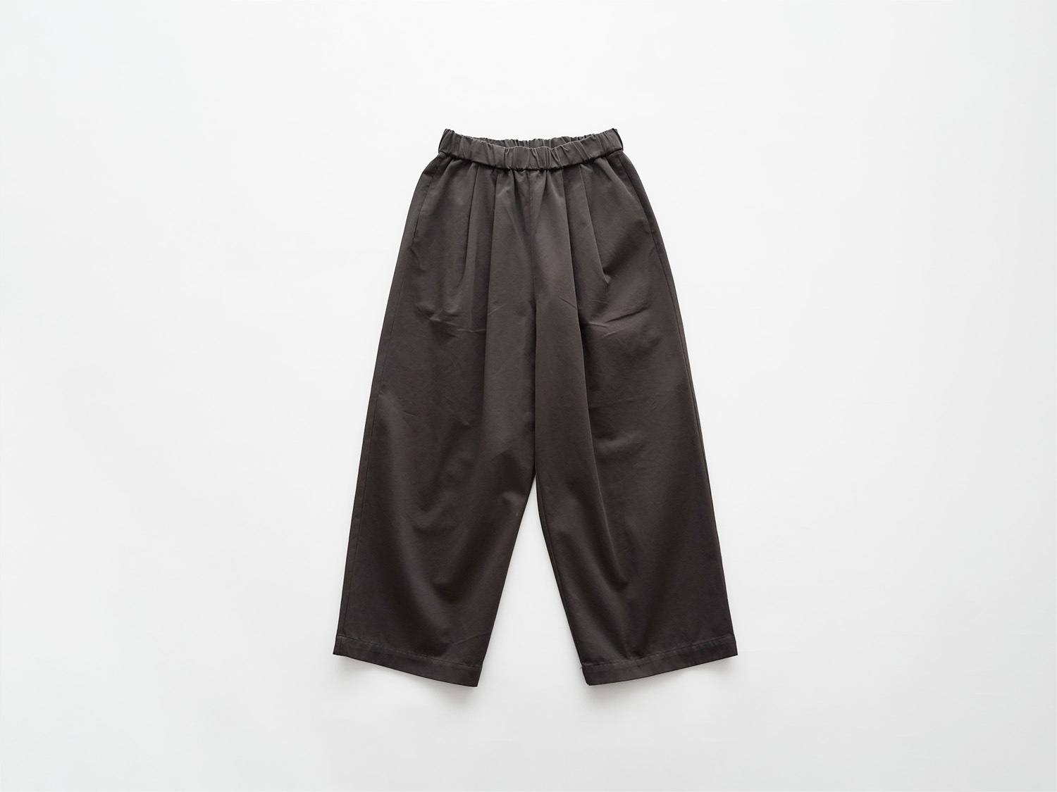 オローネ バルーンワイドパンツ（通年用） | オローネ | TANDEY ONLINE