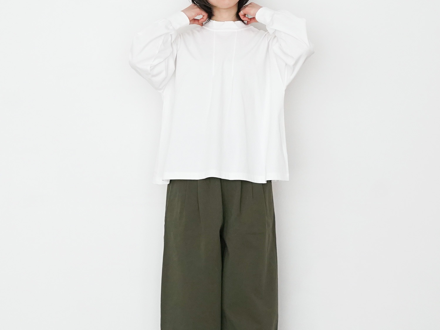 お値下げ！オオカミとフクロウ　オオカミと月キツネのペル　ベスト　ブラック　美品 オオカミとフクロウ オオカミと月夜を歩くブレーメン | オオカミと