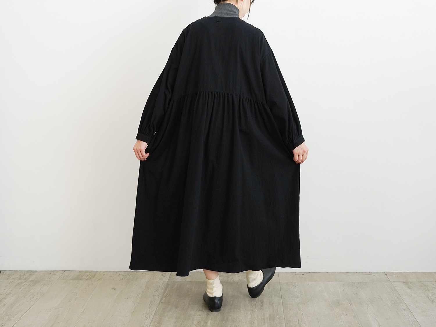 オオカミとフクロウ オオカミと月明かりのピアノと“ワンピース