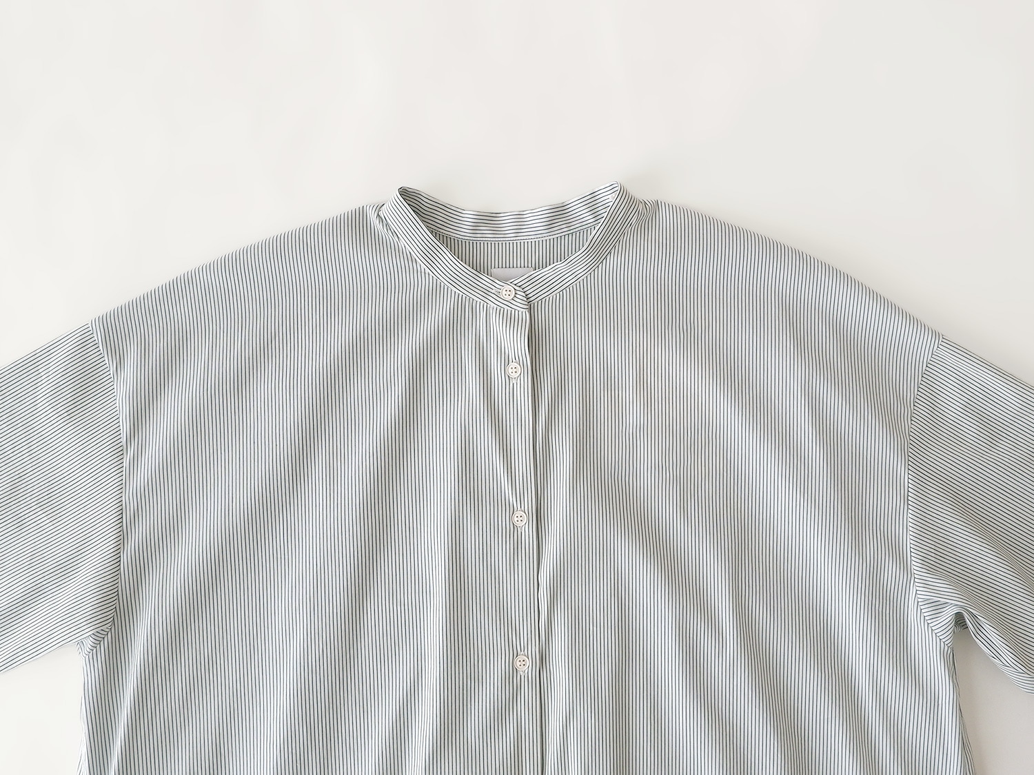 Tandey 休日と詩 『ピーナッツシャツ』ブラックストライプ 20%OFF】休日と詩 ピーナッツロングシャツ | 休日と詩 | TANDEY