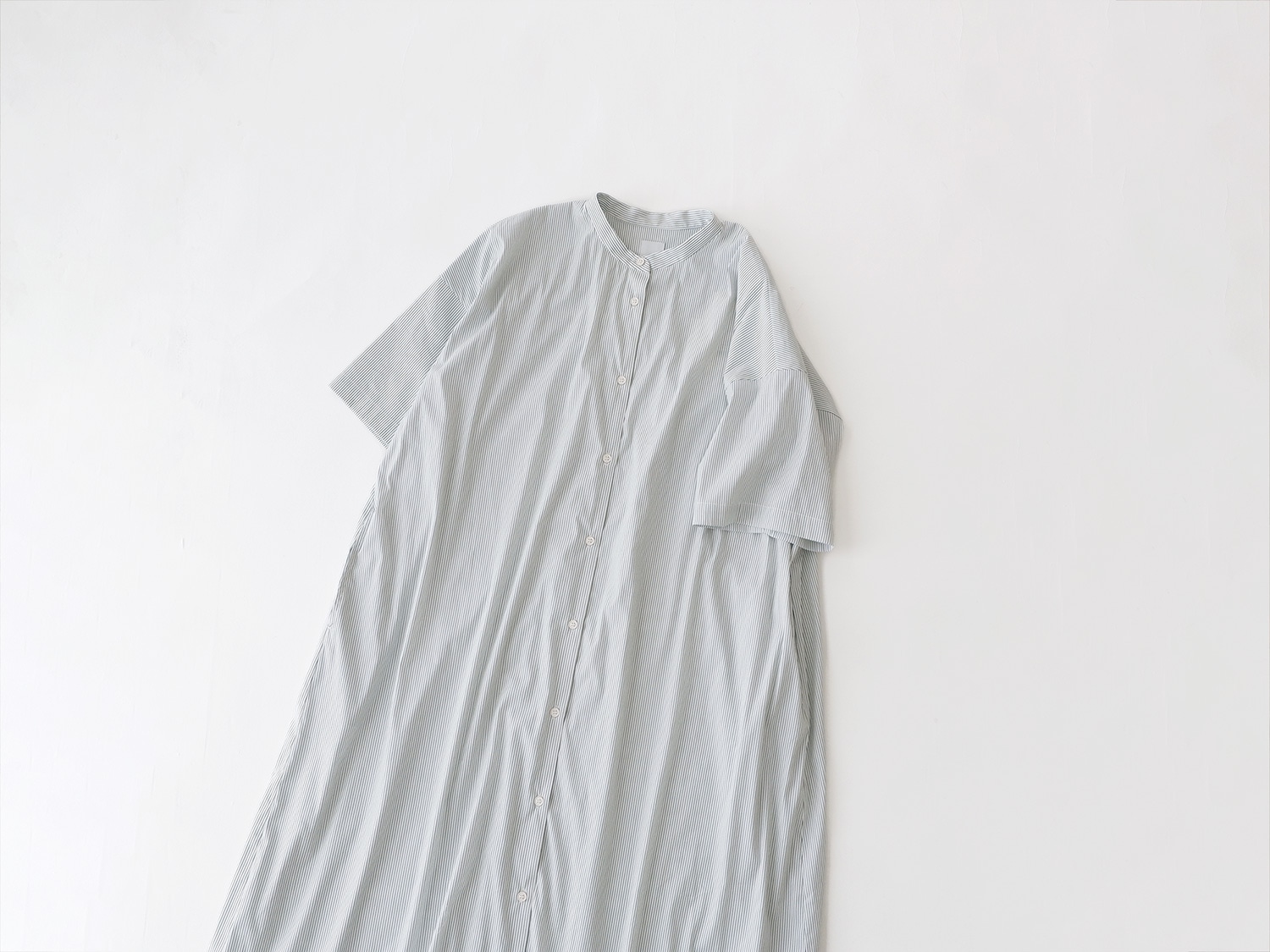 Tandey 休日と詩 『ピーナッツシャツ』ブラックストライプ 20%OFF】休日と詩 ピーナッツロングシャツ | 休日と詩 | TANDEY