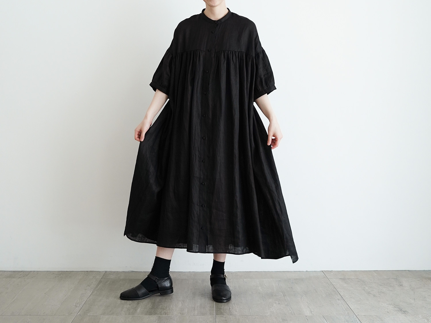 早い者勝ち★オオカミとフクロウ オオカミと野ばらの協奏曲7分袖リネンワンピース黒 10%OFF】オオカミとフクロウ オオカミと野ばらの協奏曲“5分袖