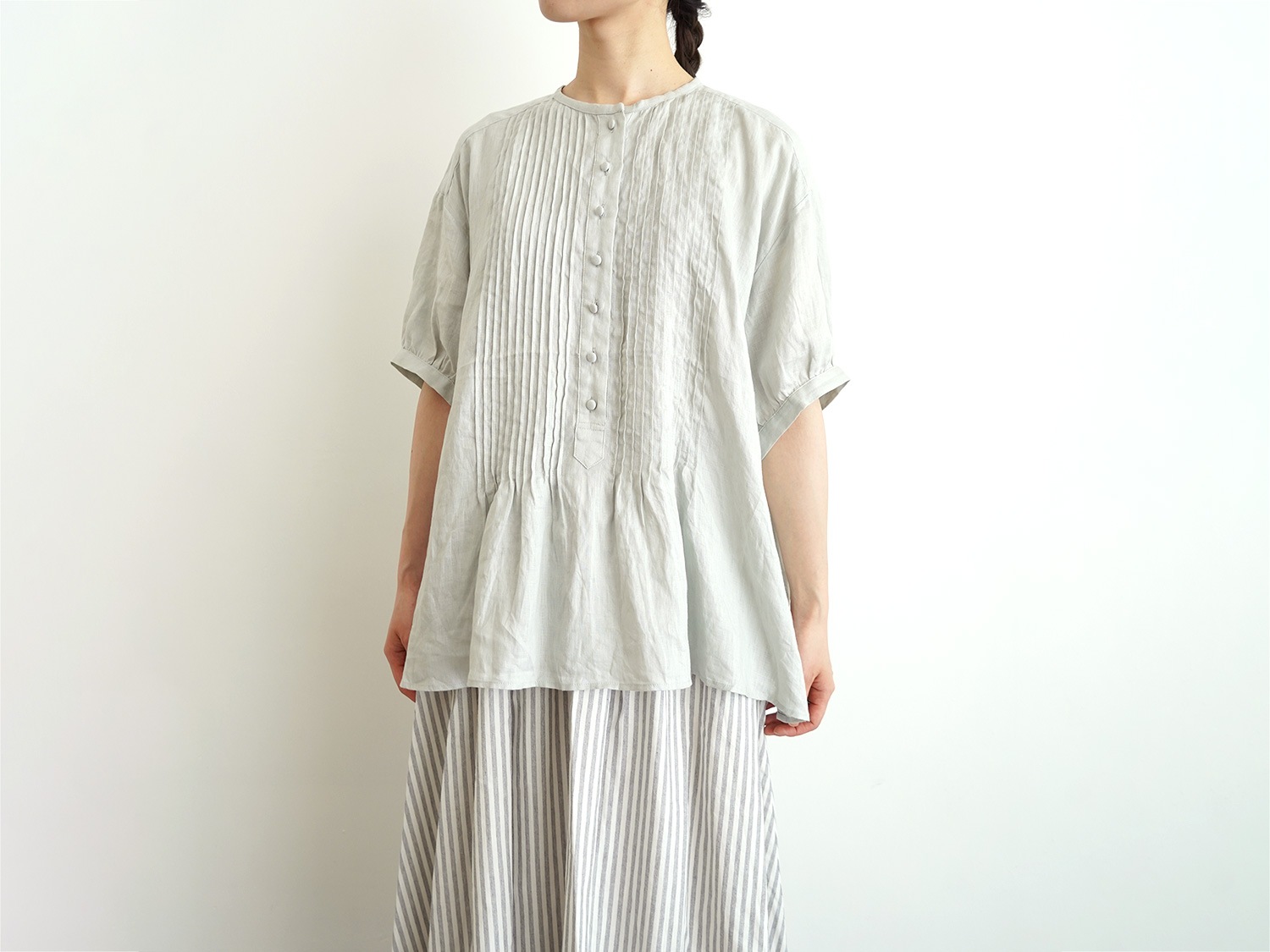 tandey オオカミとフクロウ　オオカミとアオくちばしのナタリー　ブラウス 30%OFF】オオカミとフクロウ オオカミと緑につづく青と