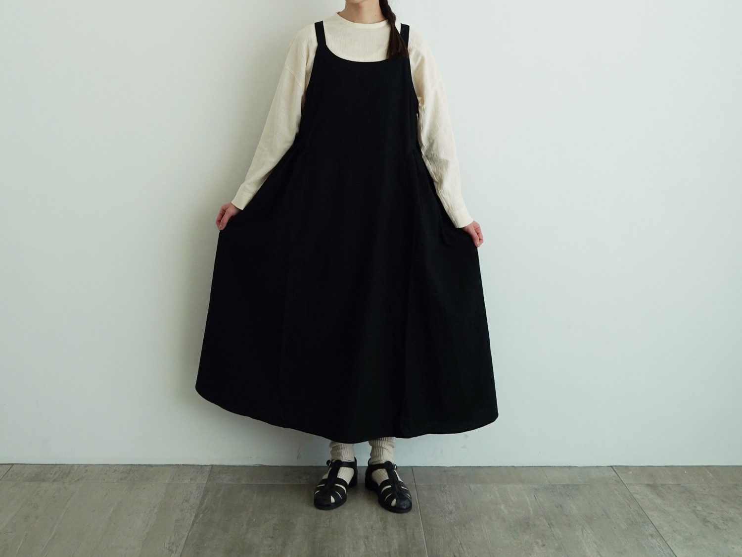 美品⁑オオカミとフクロウ　フクロウと小さい花びらのティール　リネン混　ティアード 美品⁑オオカミとフクロウ フクロウと小さい花びらのティール