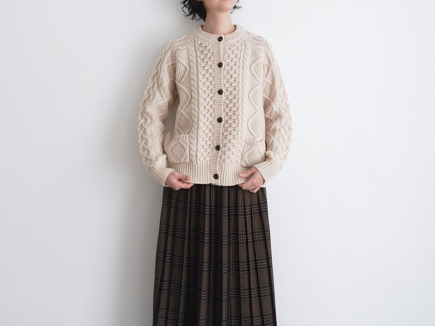 完売カラー　オオカミとシロクマのヴィーカ　ミルク　オオカミとフクロウ オオカミとフクロウ オオカミとシロクマのヴィーカ | オオカミと