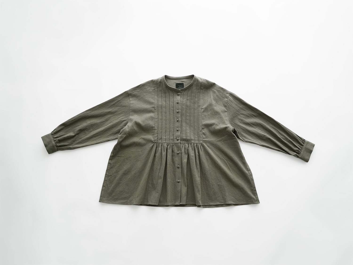 オオカミとフクロウ　オオカミとのんびり屋の仲間達　ベージュ オオカミとフクロウオオカミとのんびり屋の仲間達ベージュ