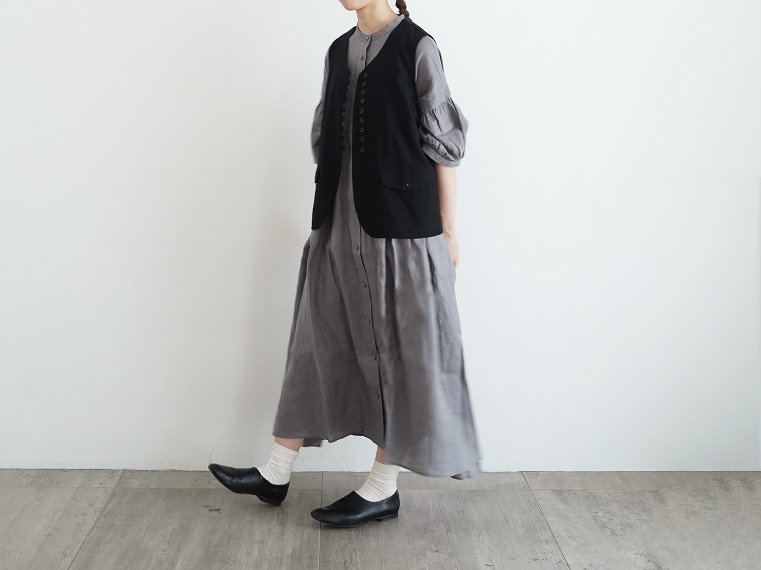 KYK様　新品　オオカミとフクロウ　フクロウと月鏡のローズマリー　リネンワン 中古・古着通販】オオカミとフクロウ (オオカミトフクロウ