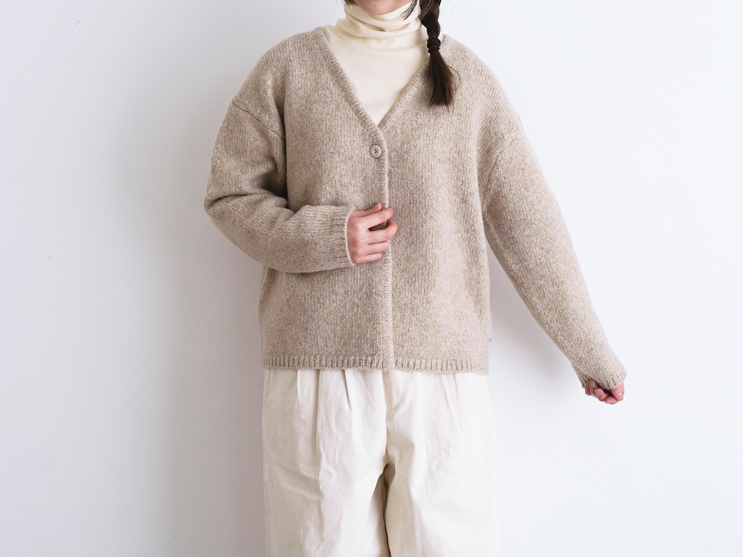 オオカミとフクロウ オオカミと真夜中のティータイム“つつみ