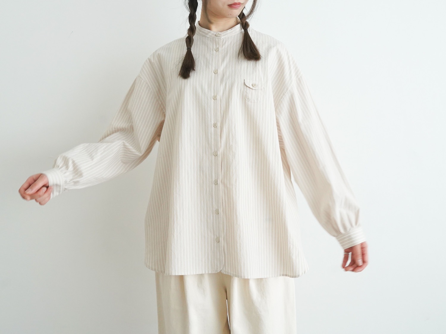 美品 休日と詩 TANDEY ストライプバンドカラーシャツ＼キナリ ブラウス チュニック【2400014852318】 美品 休日と詩 TANDEY ストライプバンドカラーシャツ＼キナリ ブラウス