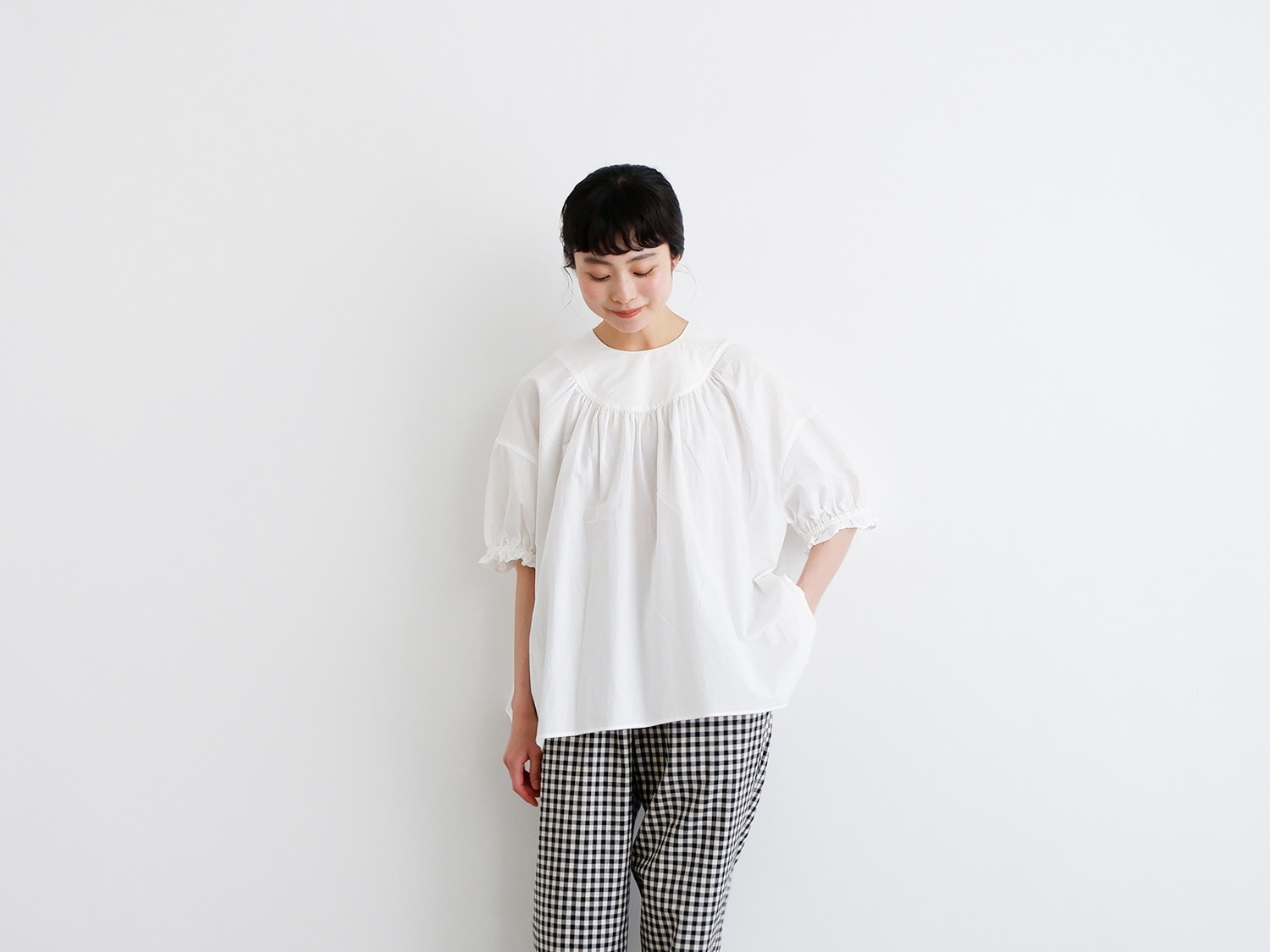 新品未使用オオカミとフクロウ　オオカミとささやく森のオンサ 30%OFF】オオカミとフクロウ オオカミと小さな双葉のしずく