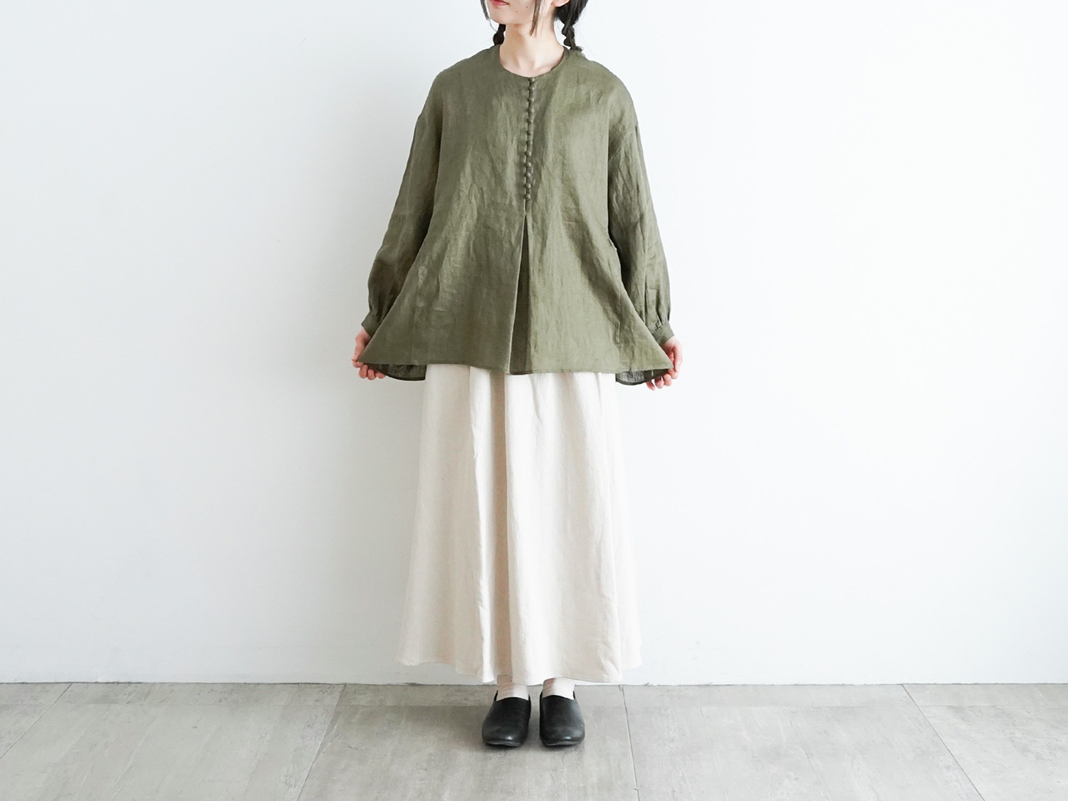 お*ご様 新品 オオカミとフクロウ☆オオカミと窓辺の小さな灯り・長袖☆青ねずみ オオカミとフクロウ オオカミと窓辺の小さな灯り“長袖” | オオカミと