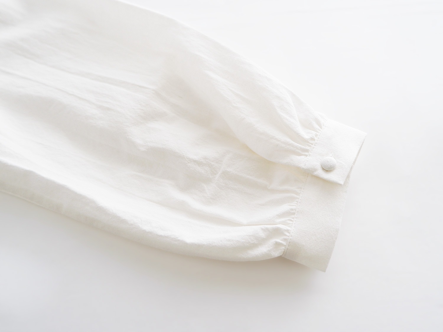 オオカミとフクロウ オオカミと綴る三つ葉の栞 | オオカミと