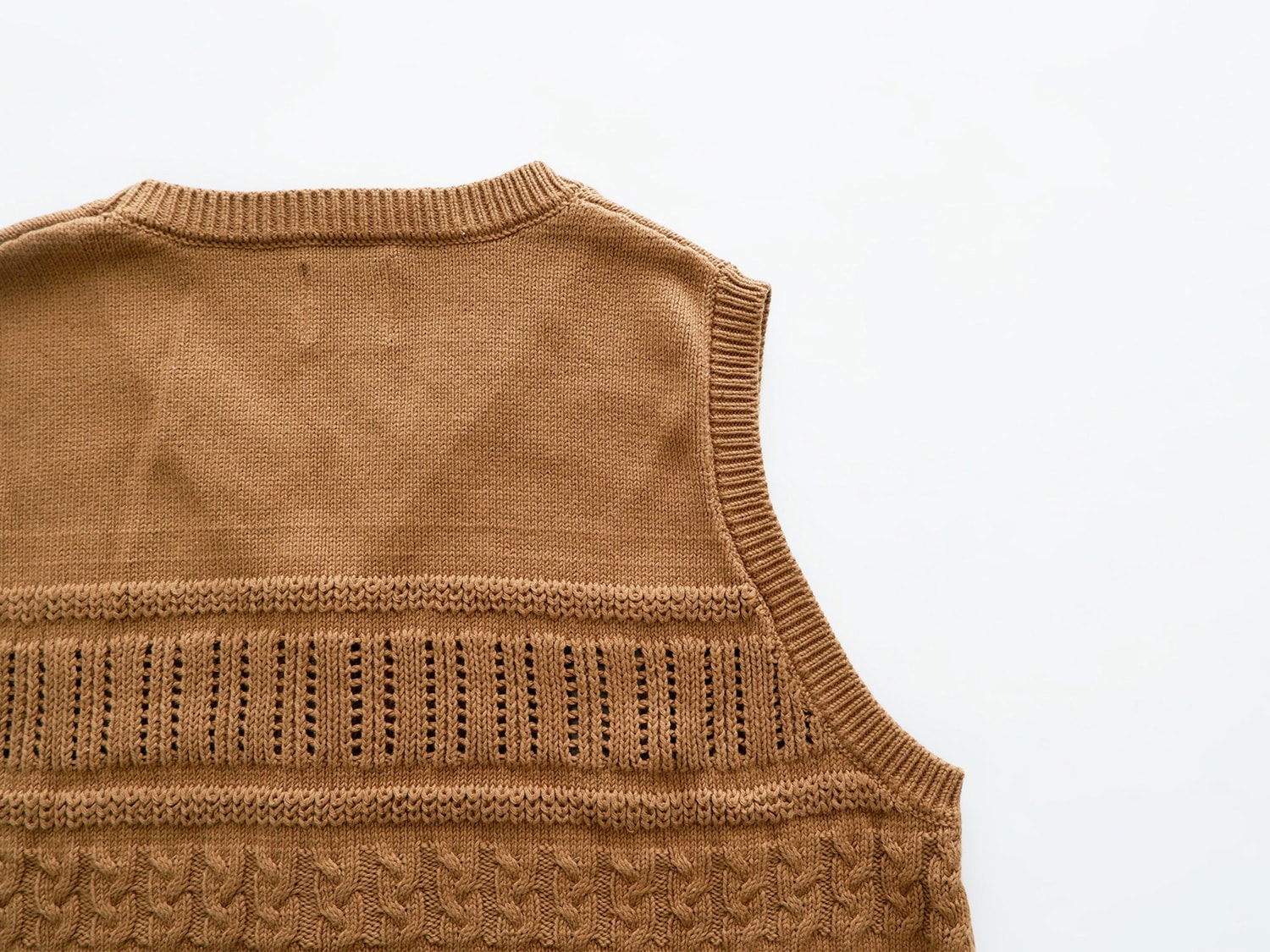 セール　未使用 オオカミとフクロウ 22AW オオカミと星使いのヴェーロ オオカミとフクロウ オオカミと星のブローチとわたしと“ワンピース