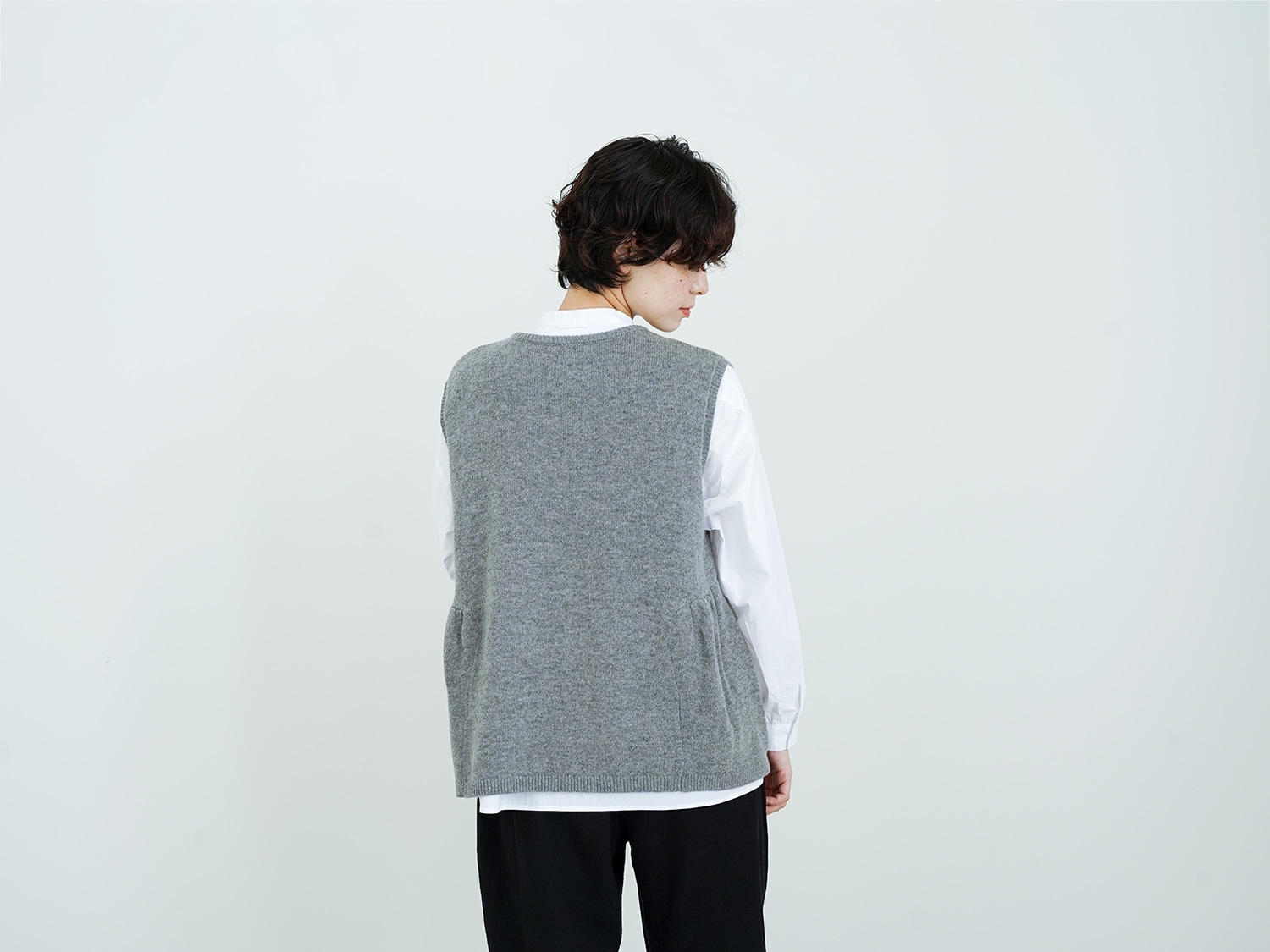 オオカミとフクロウ　ノーカラーカーディガン オオカミとフクロウ オオカミと夜のリスと星のマルシェ