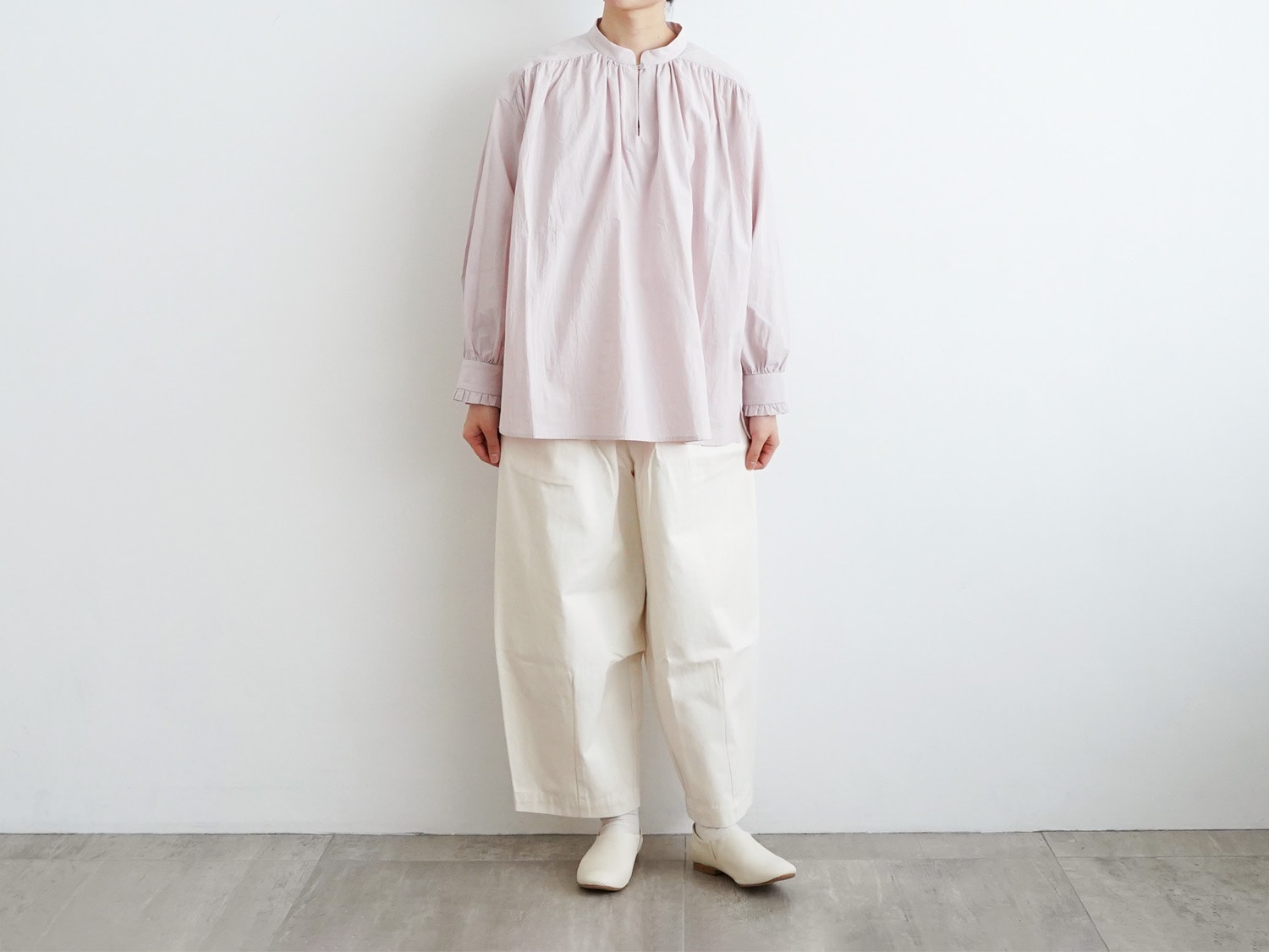 オオカミとフクロウ フクロウとまひるの月のリリーワルツ“ブラウス