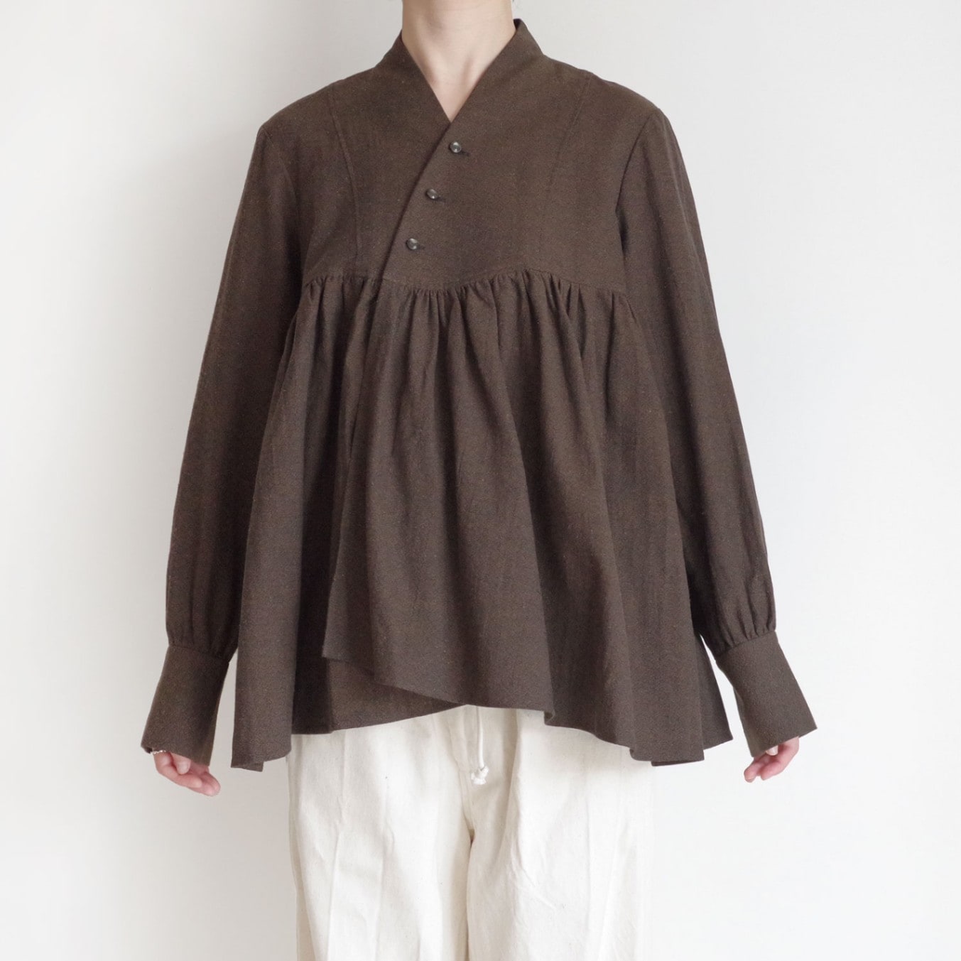 the last flower of the afternoon : 私の夜 Funnel neck blouse